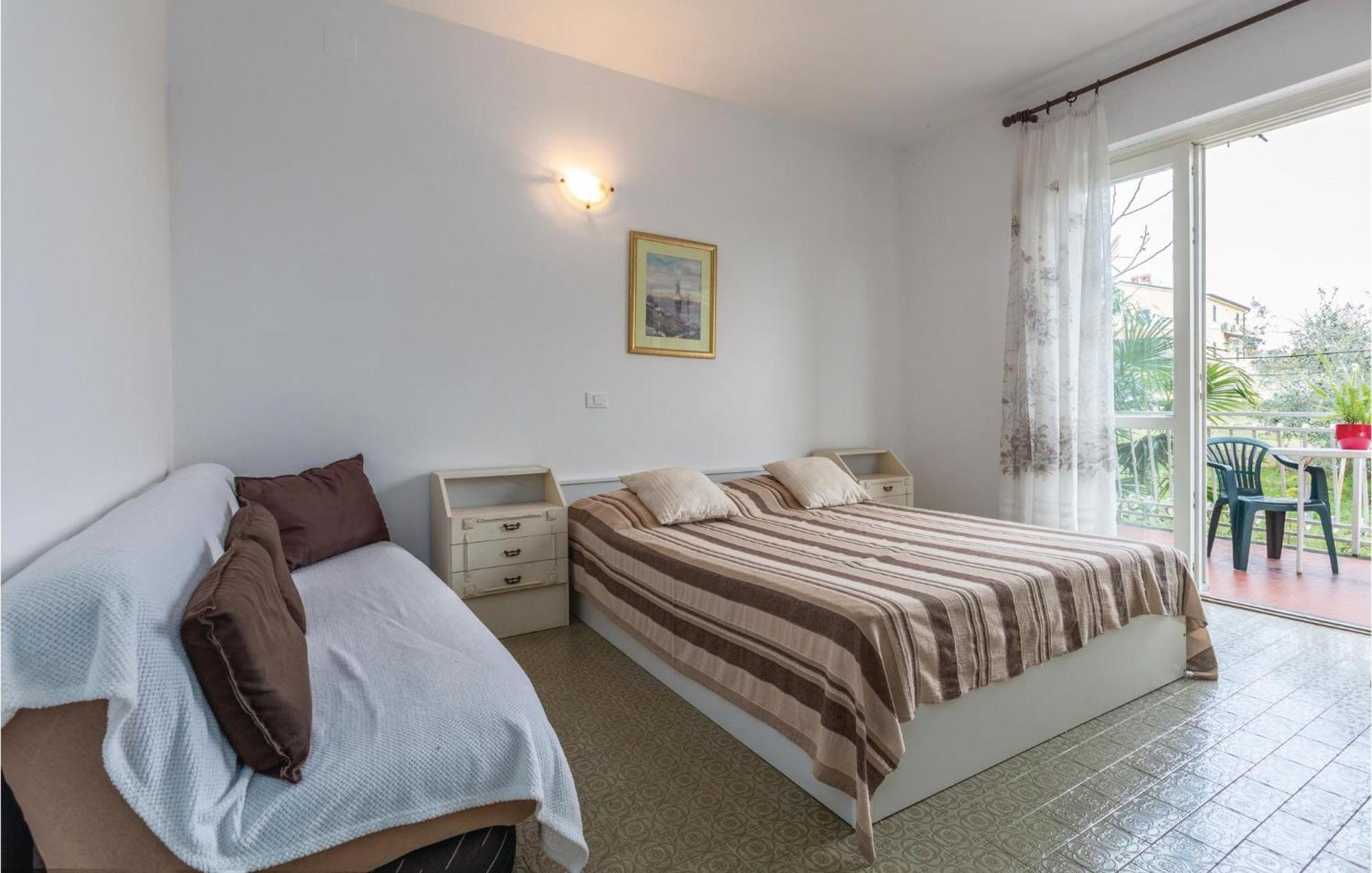 2 Bedroom Pet Friendly Apartment In Lovrecica 외부 사진